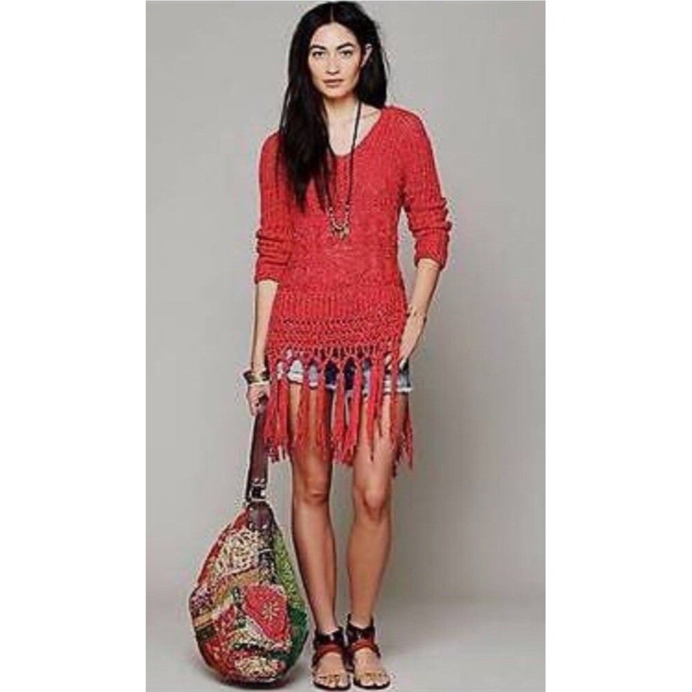 Free People‎ Women Size Medium Santa Rosa Red Hooded Fringe Hem Crochet Sweater